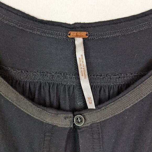 Free People Black Solid Keepin' On Button Blouse Size M - Picture 6 of 9